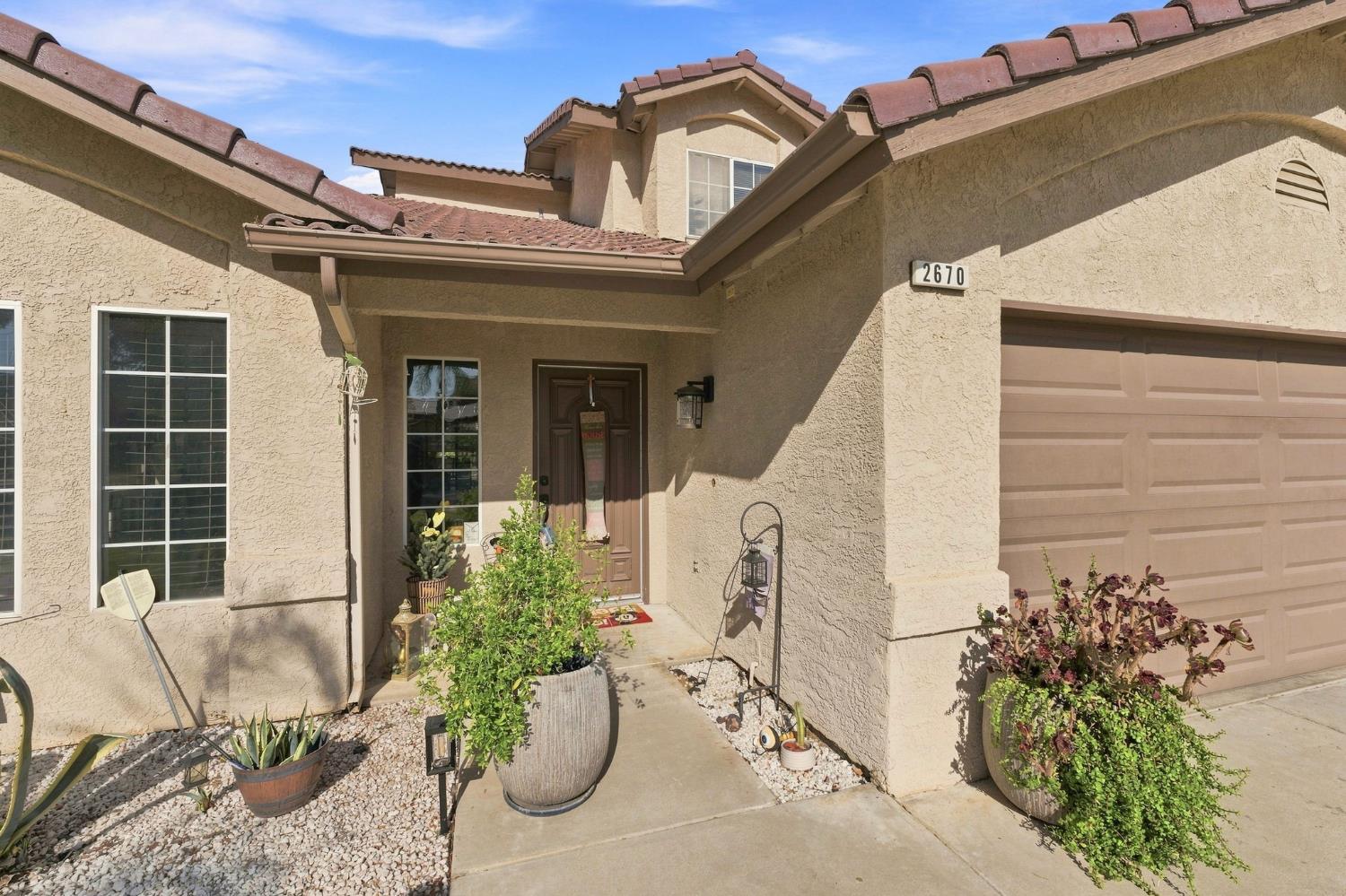 2670 Bliss Ave, Clovis, CA 93611