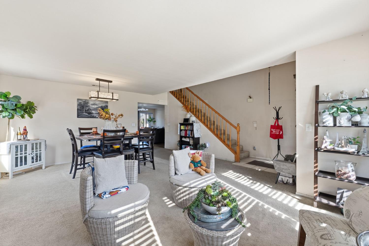 2670 Bliss Ave, Clovis, CA 93611