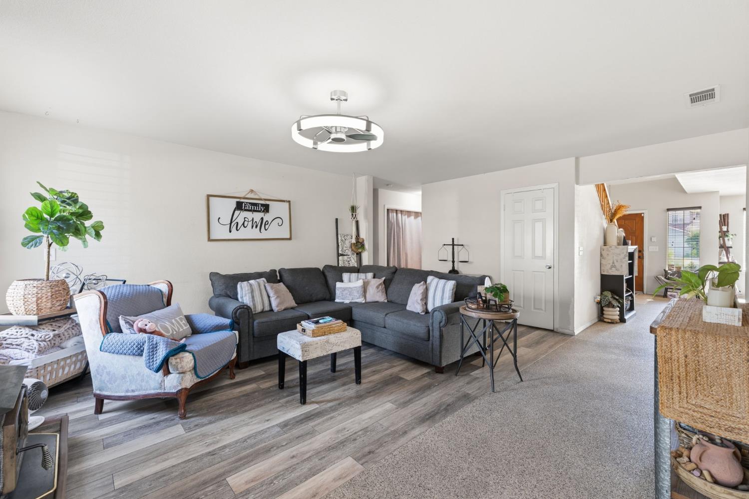 2670 Bliss Ave, Clovis, CA 93611