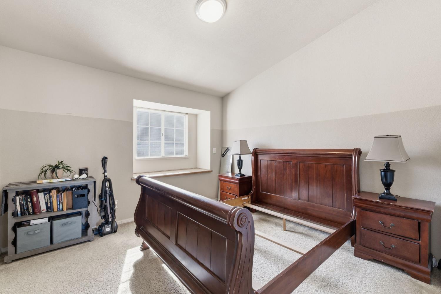 2670 Bliss Ave, Clovis, CA 93611