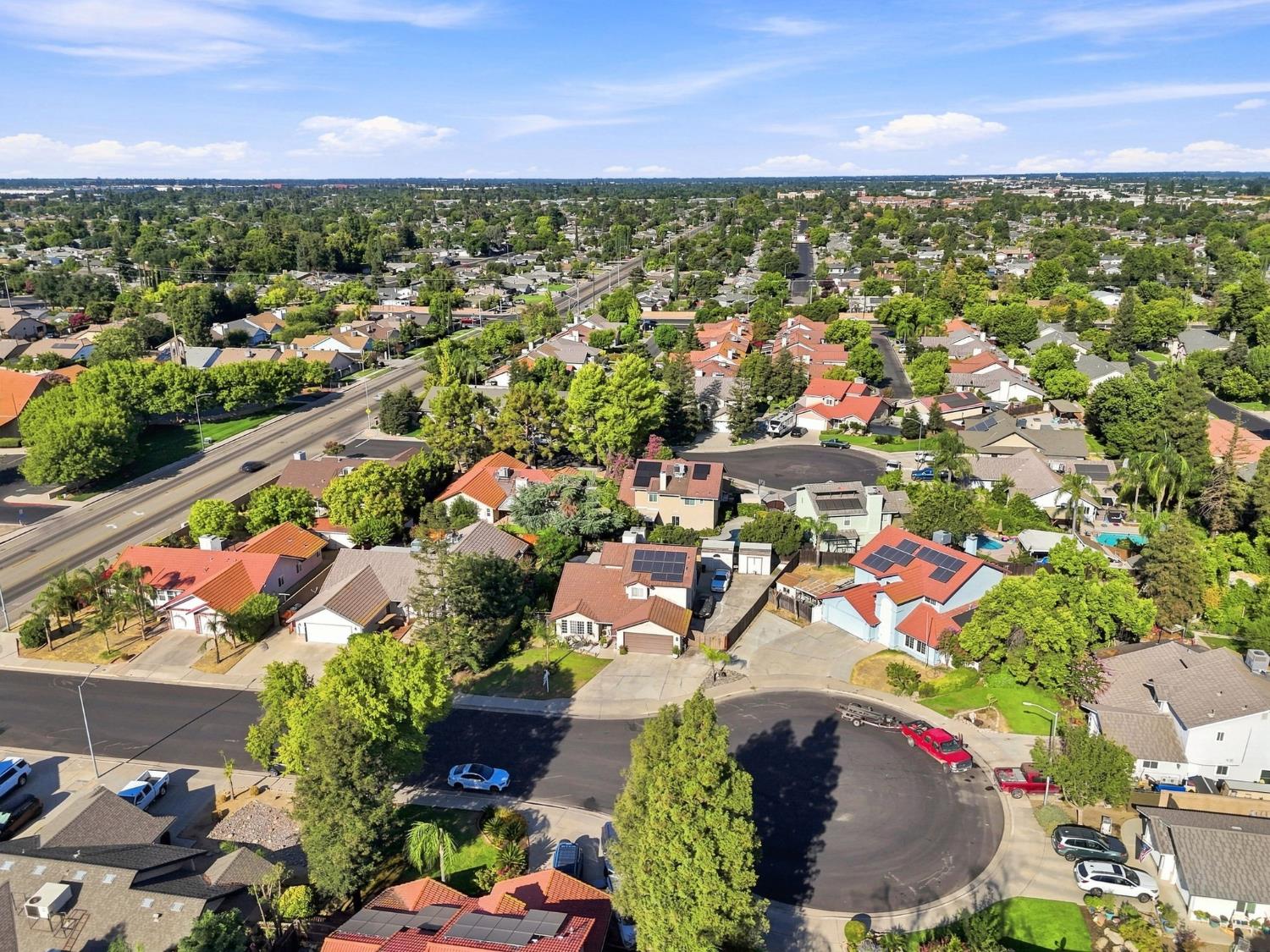 2670 Bliss Ave, Clovis, CA 93611