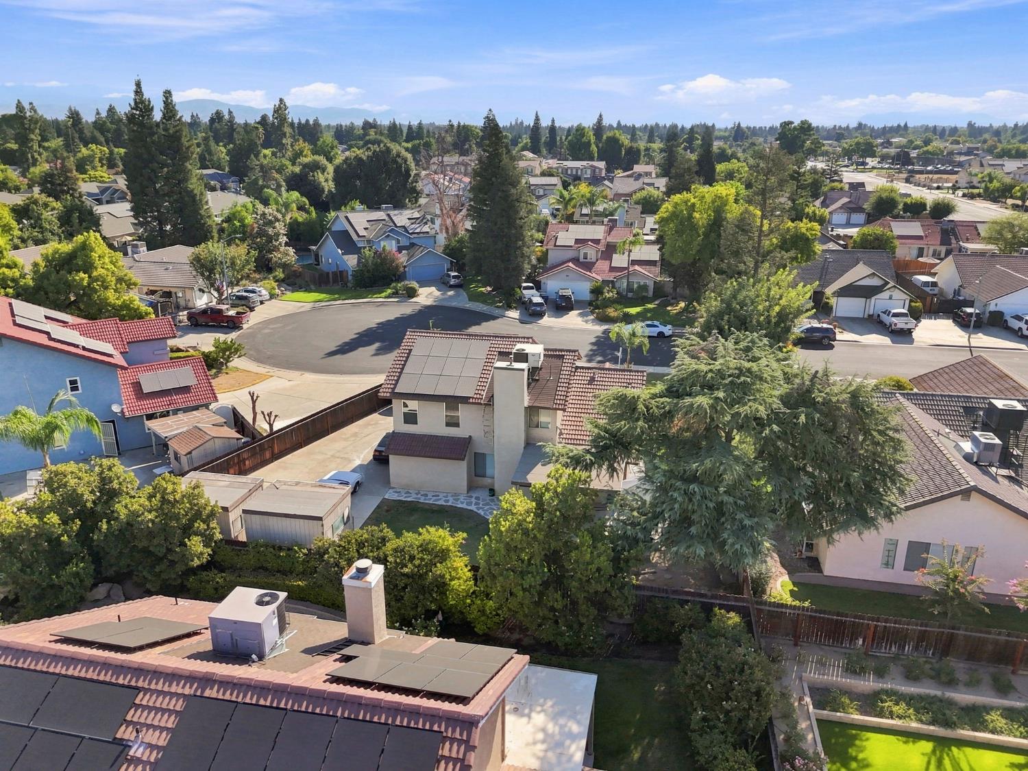 2670 Bliss Ave, Clovis, CA 93611