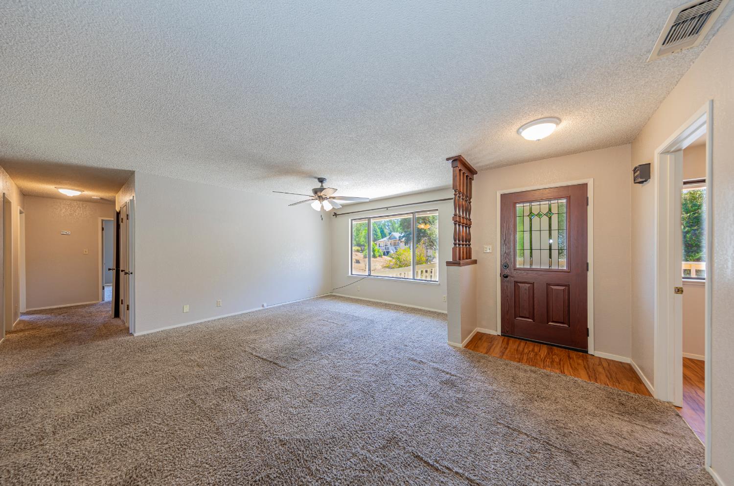 45453 N Oakview Dr, Oakhurst, CA 93644