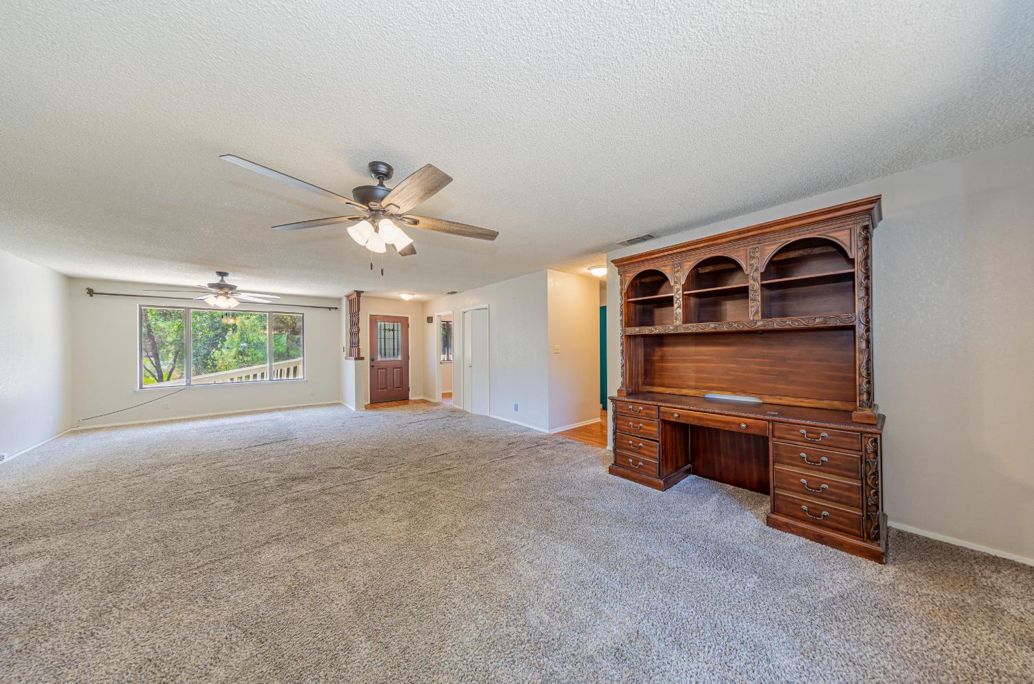 45453 N Oakview Dr, Oakhurst, CA 93644