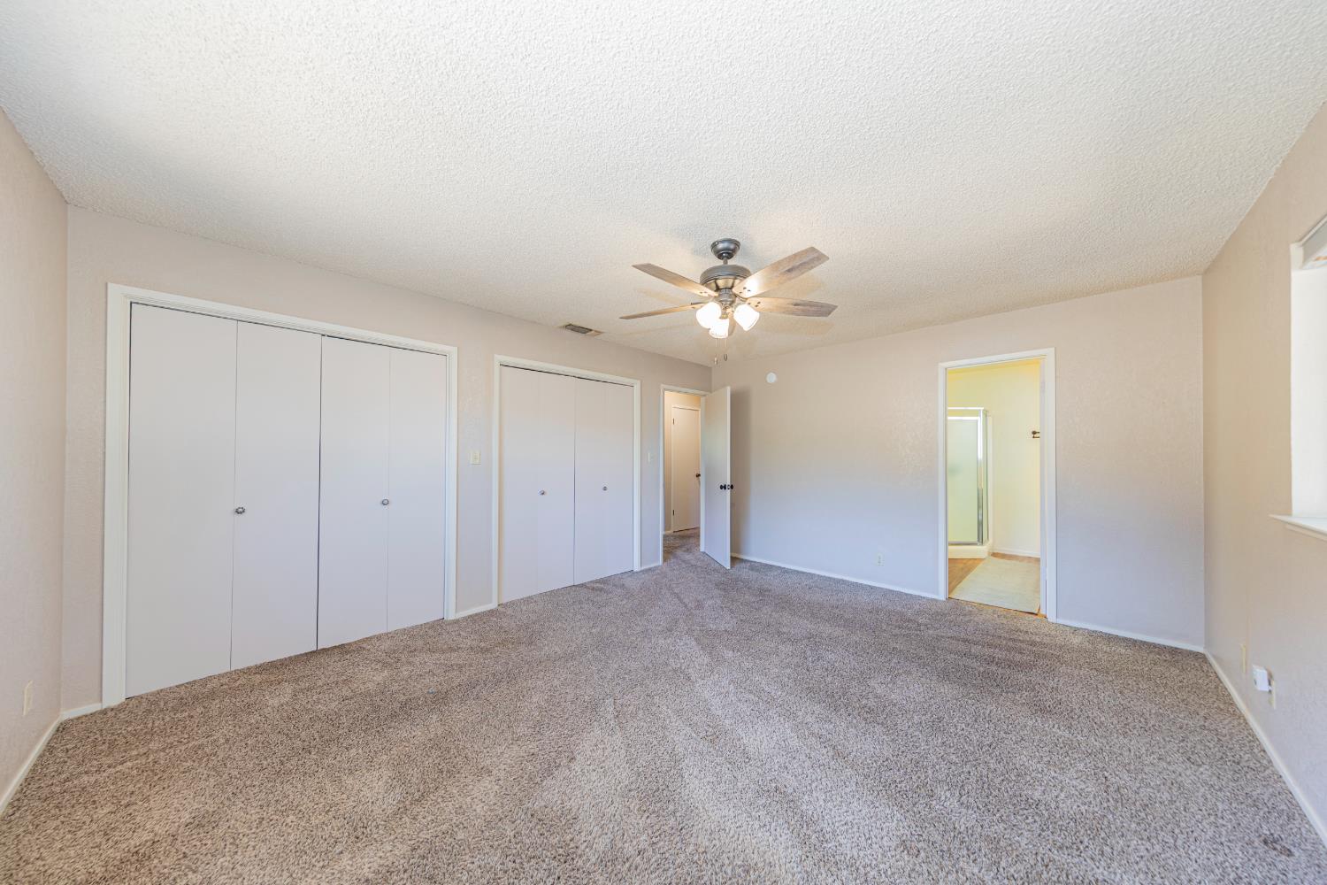 45453 N Oakview Dr, Oakhurst, CA 93644