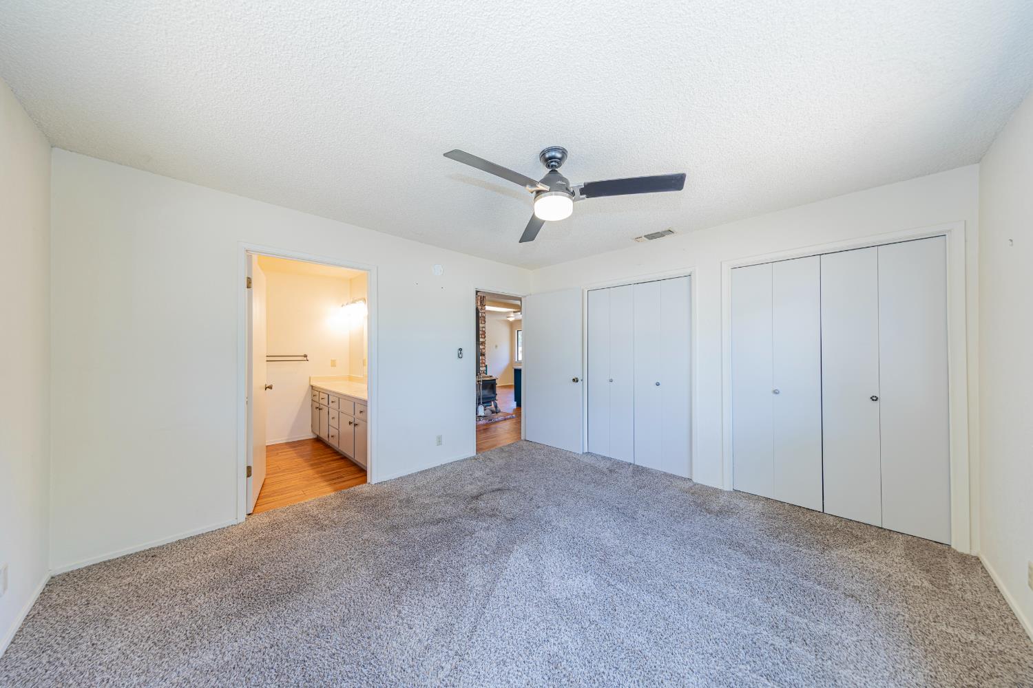 45453 N Oakview Dr, Oakhurst, CA 93644