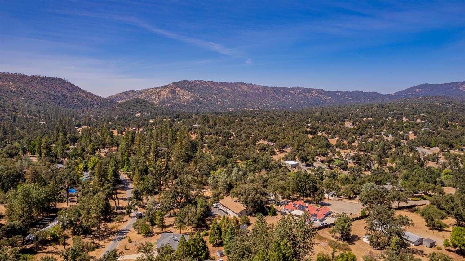 45453 N Oakview Dr, Oakhurst, CA 93644