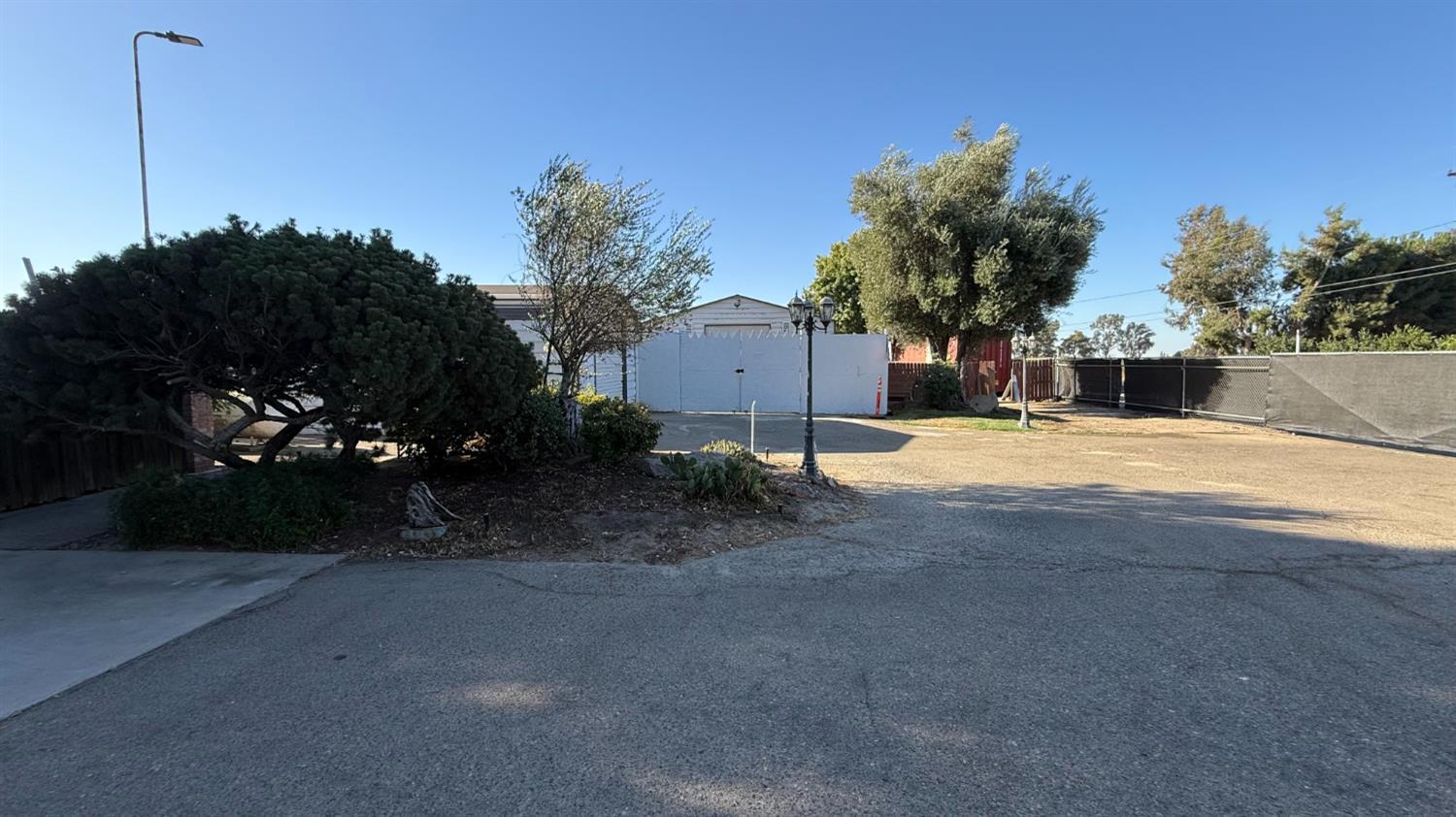9568 S Academy Ave, Selma, CA 93662