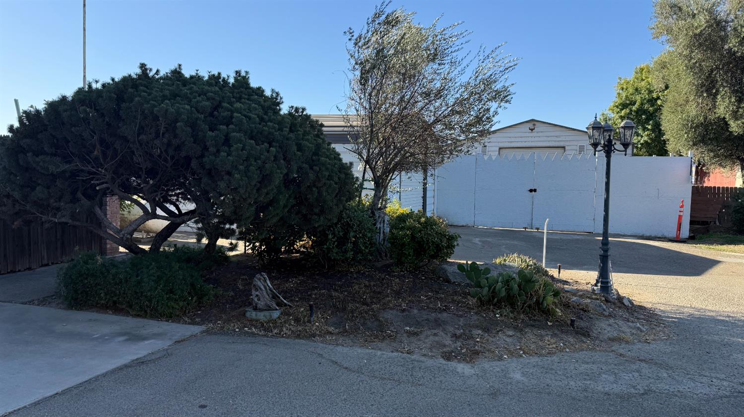 9568 S Academy Ave, Selma, CA 93662