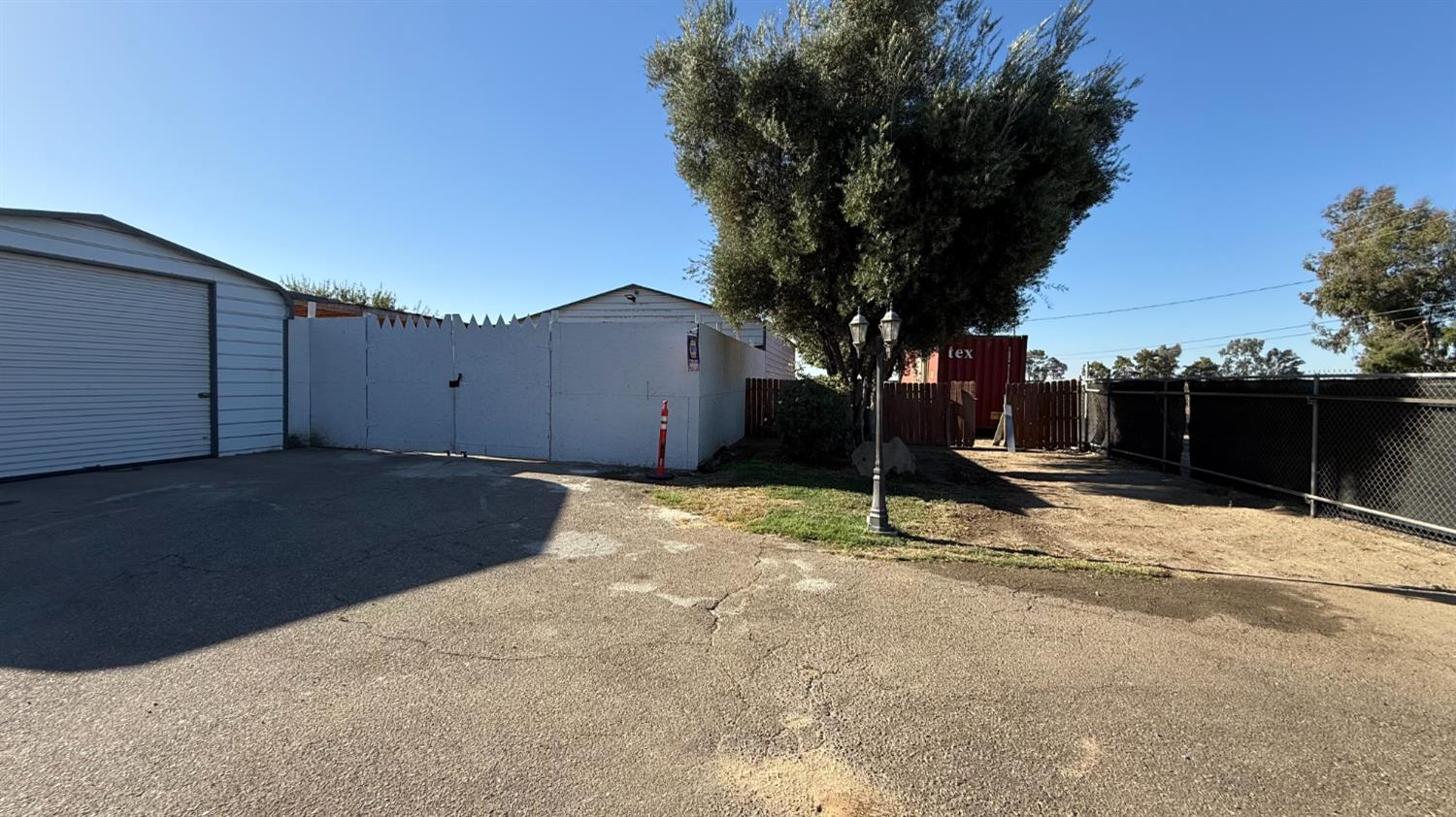 9568 S Academy Ave, Selma, CA 93662