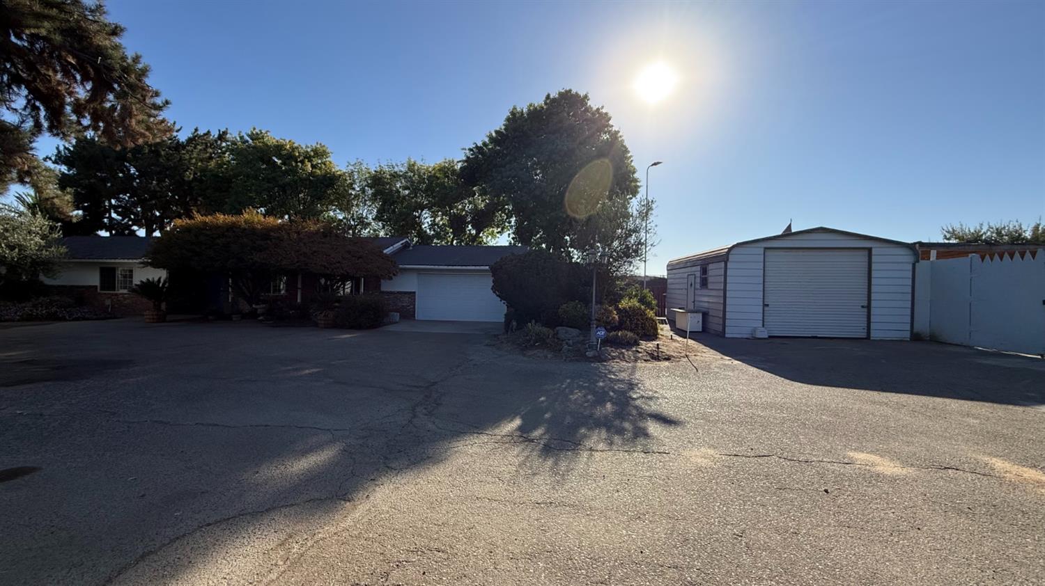 9568 S Academy Ave, Selma, CA 93662