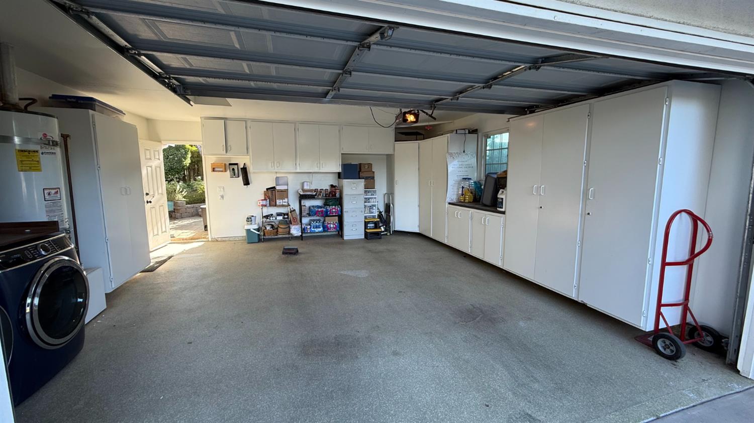 9568 S Academy Ave, Selma, CA 93662