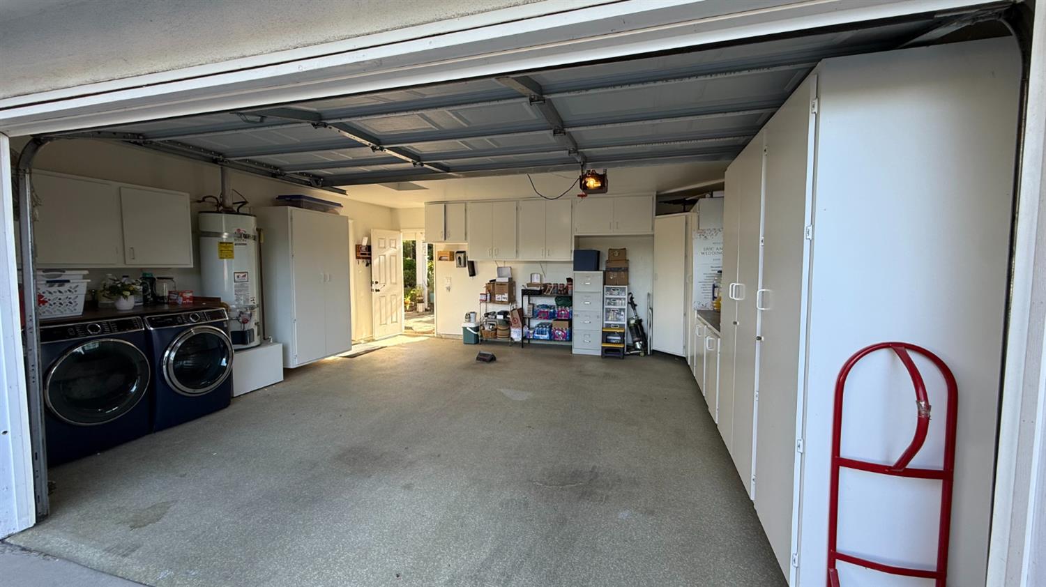 9568 S Academy Ave, Selma, CA 93662