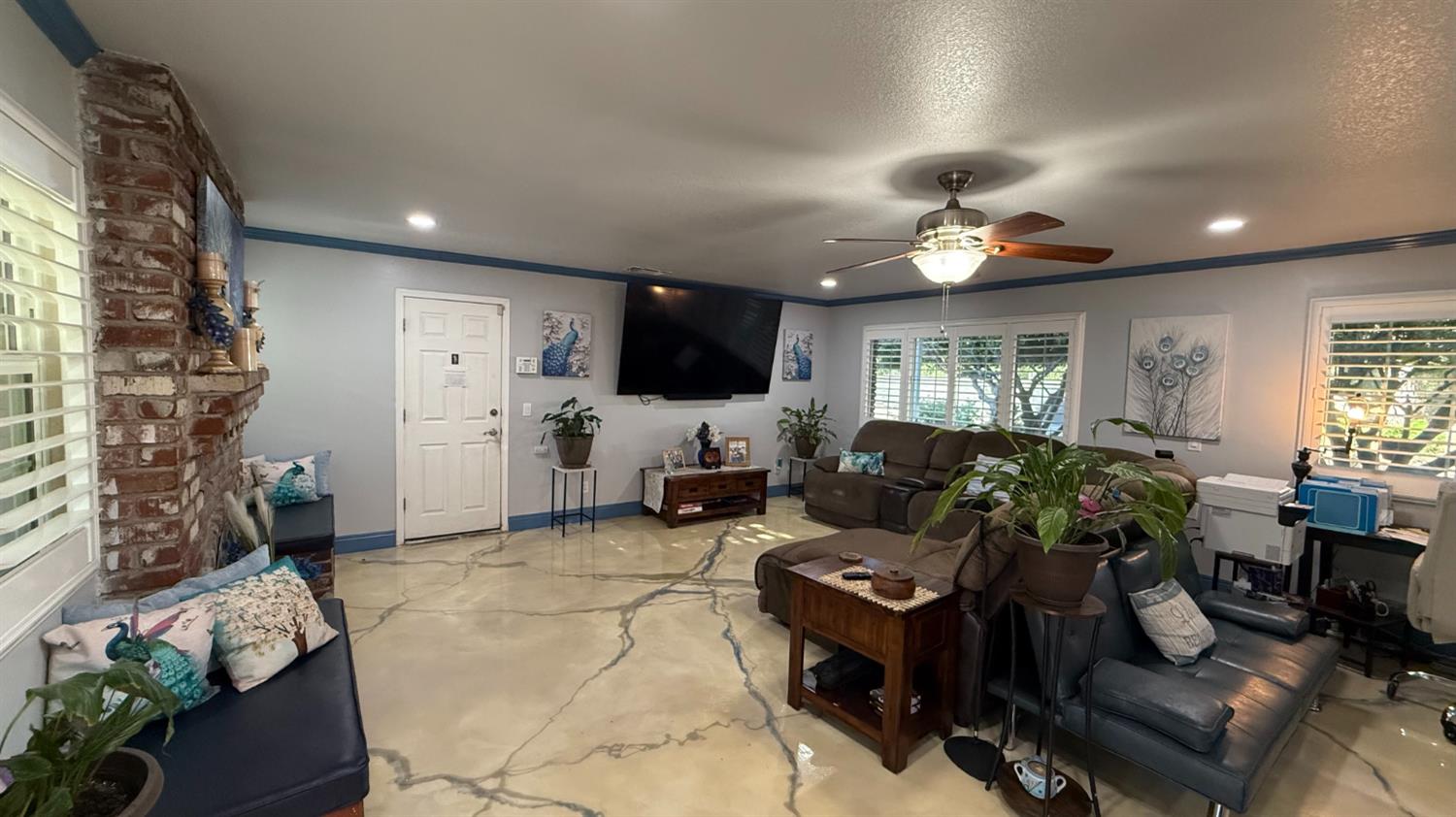 9568 S Academy Ave, Selma, CA 93662