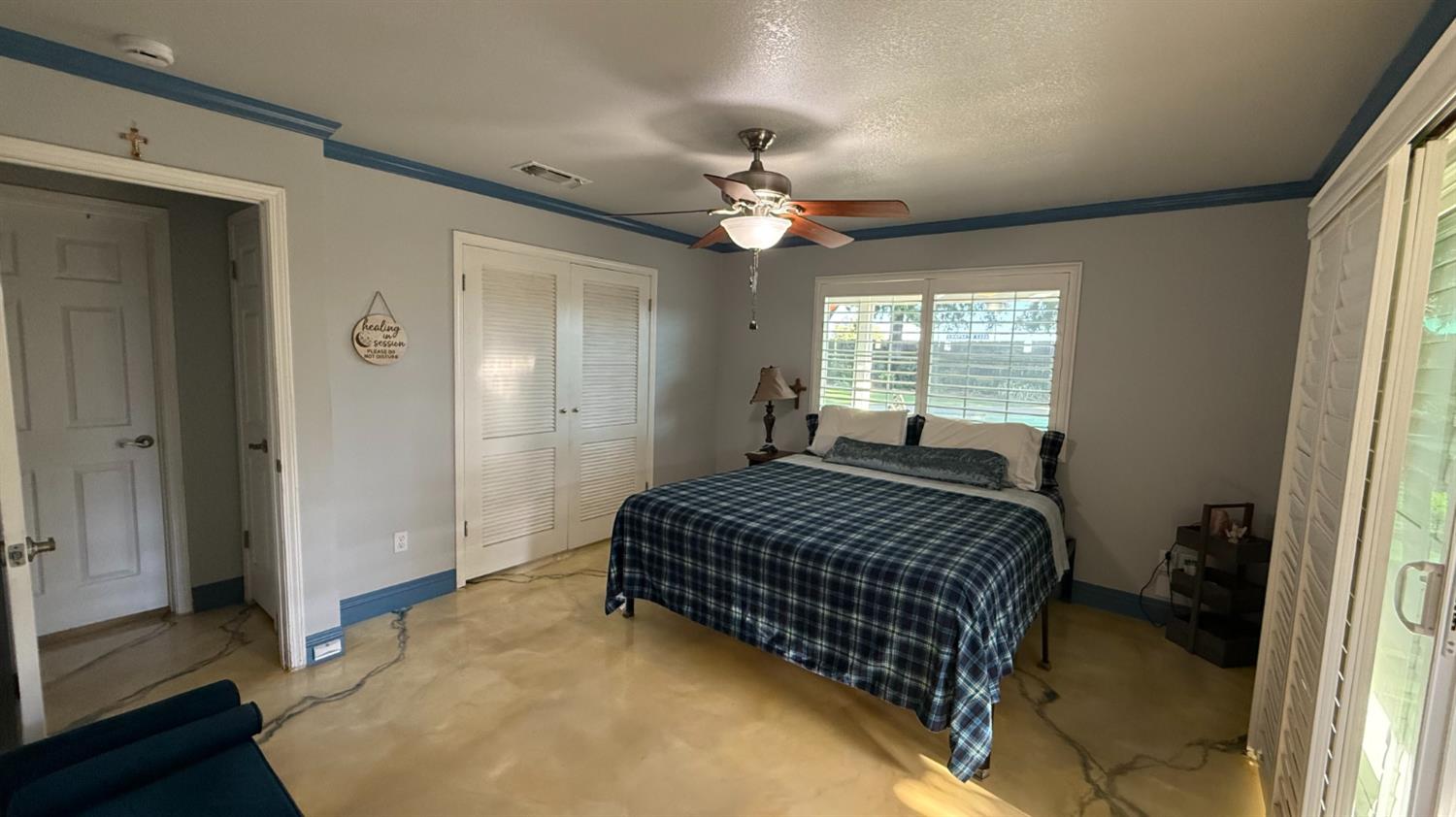 9568 S Academy Ave, Selma, CA 93662