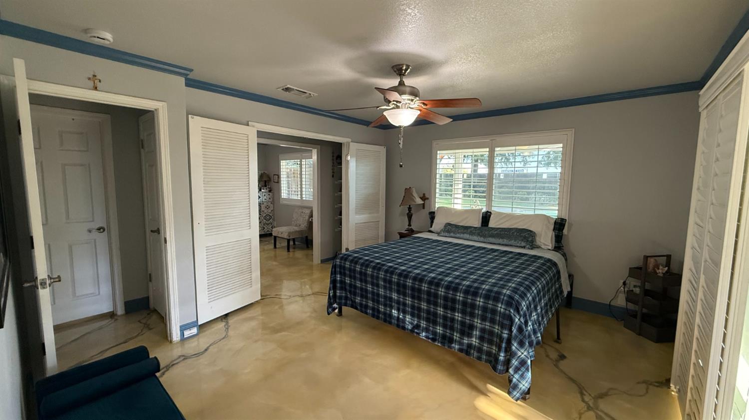 9568 S Academy Ave, Selma, CA 93662