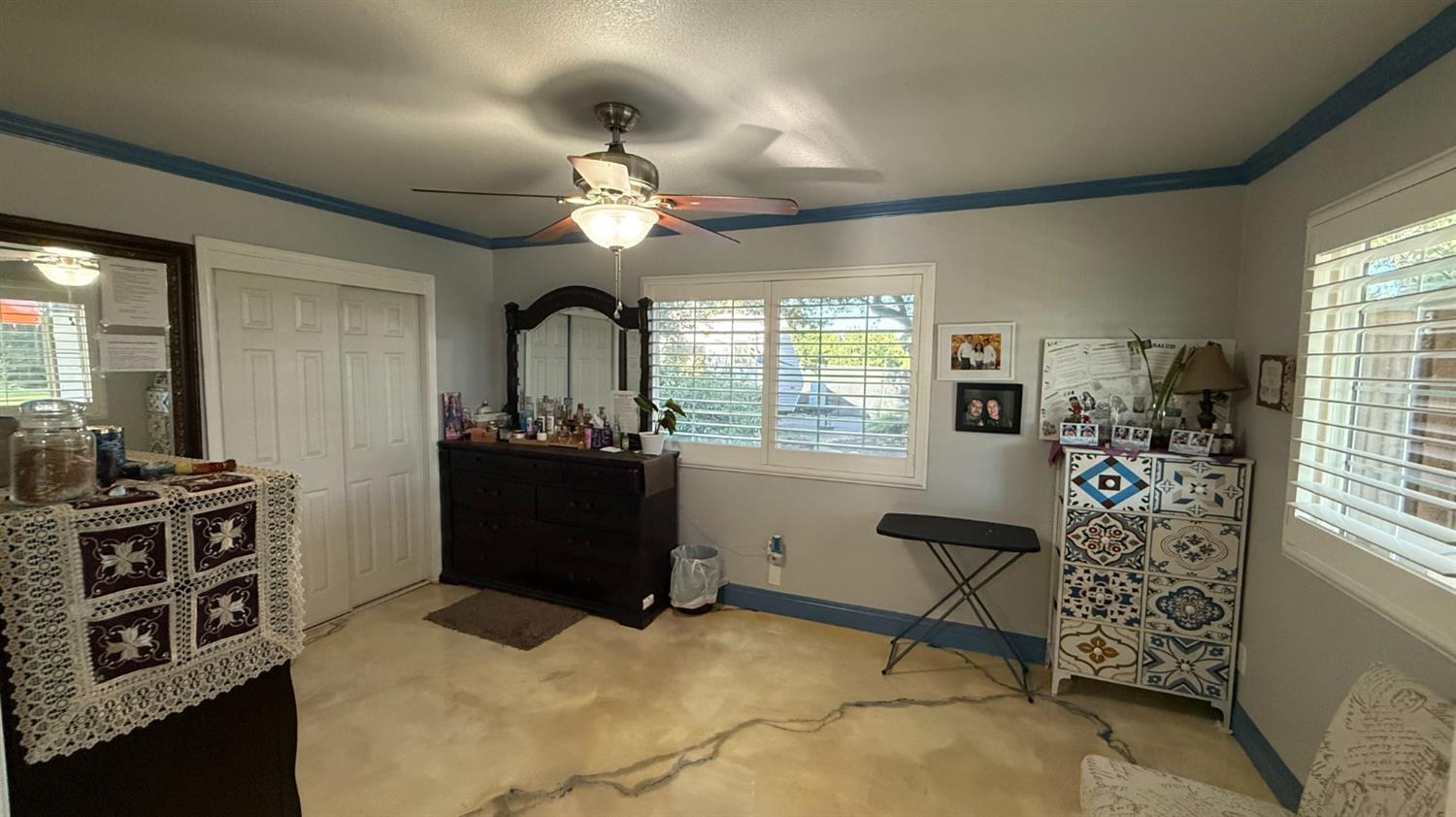 9568 S Academy Ave, Selma, CA 93662