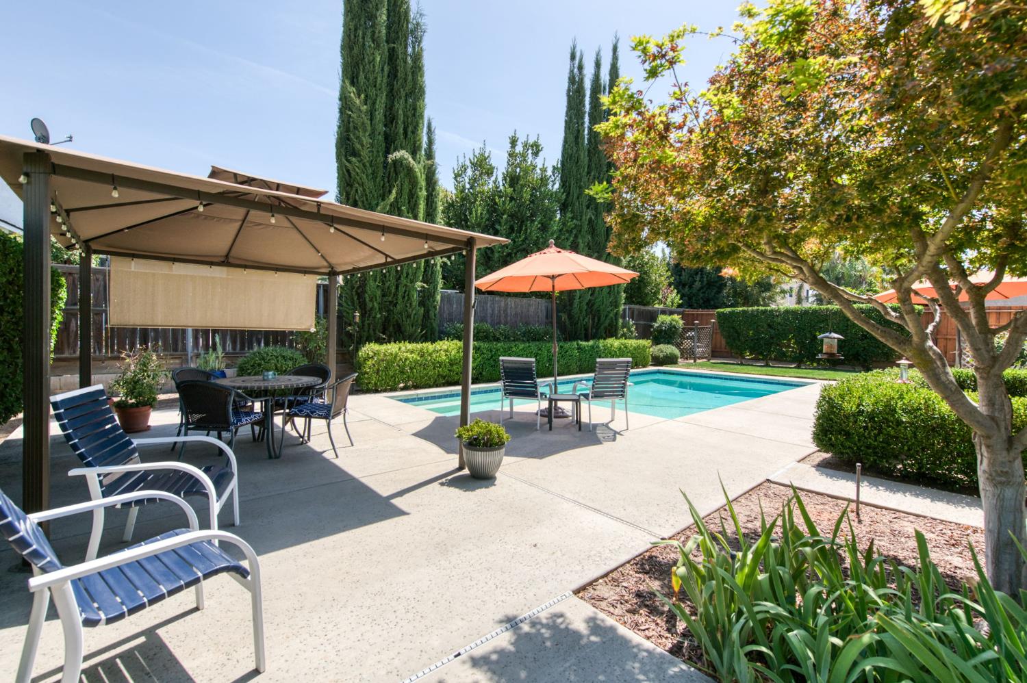 1751 N Orangewood Ave, Clovis, CA 93619