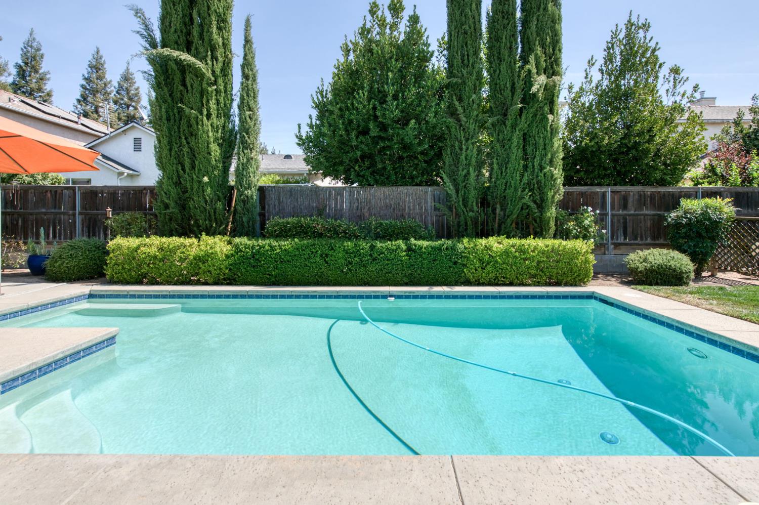 1751 N Orangewood Ave, Clovis, CA 93619