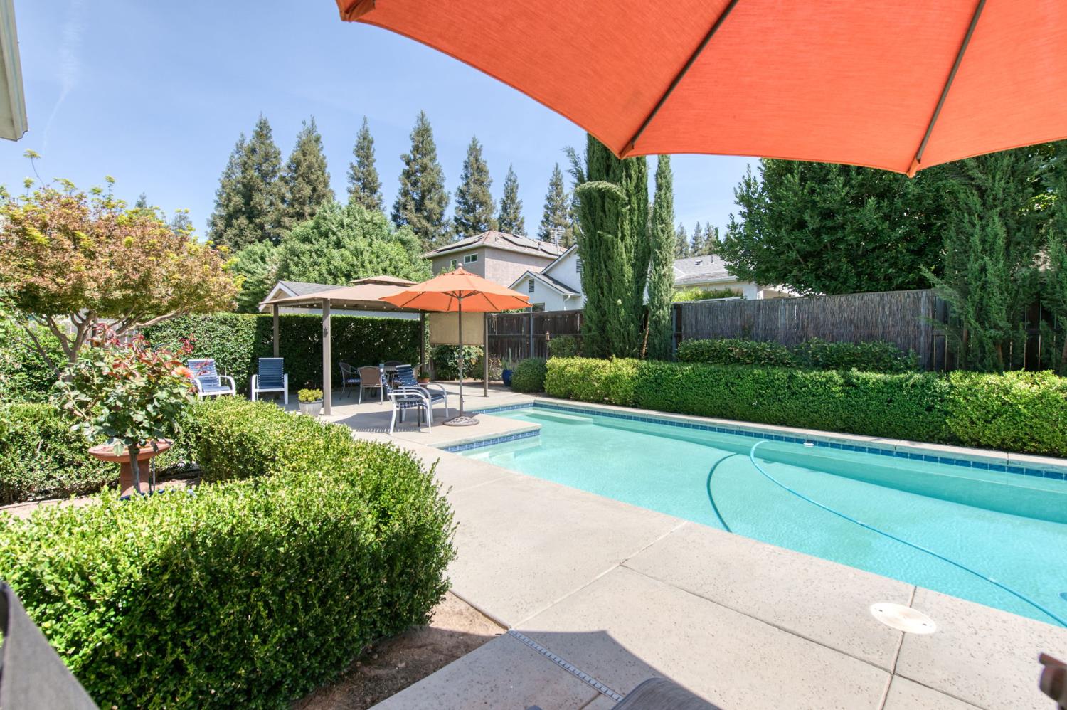 1751 N Orangewood Ave, Clovis, CA 93619