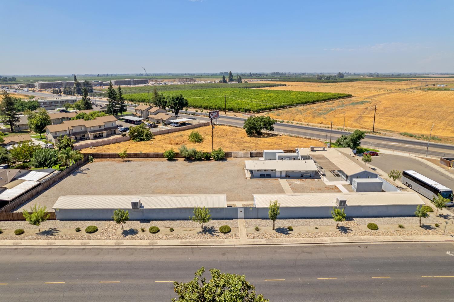 638 W Kern, Dinuba, CA 93618