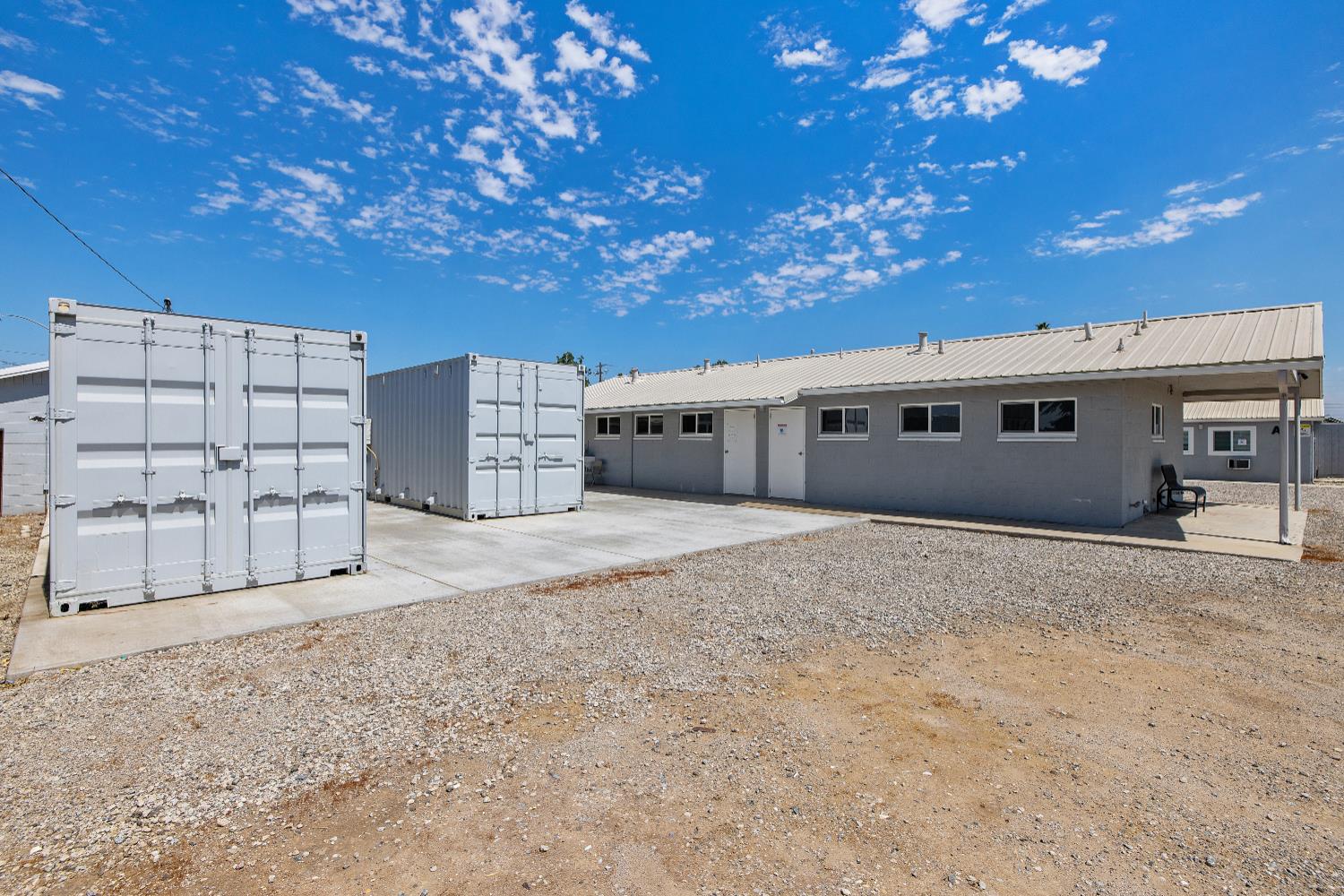 638 W Kern, Dinuba, CA 93618