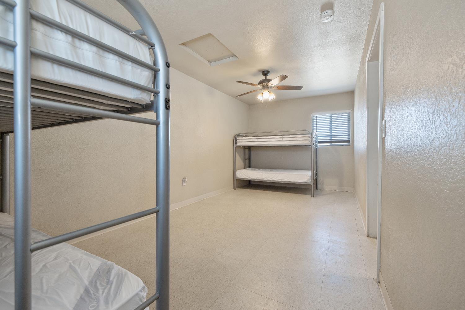 638 W Kern, Dinuba, CA 93618