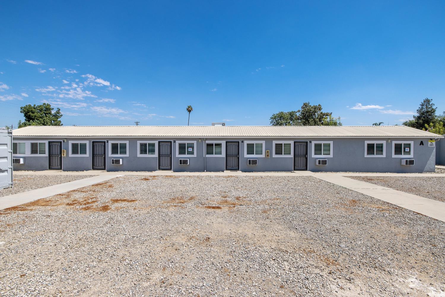 638 W Kern, Dinuba, CA 93618