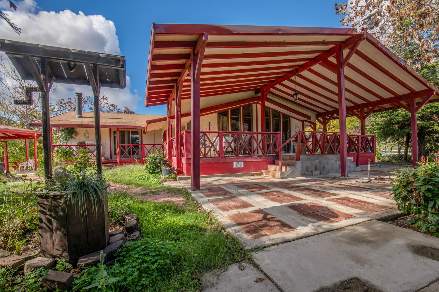 1351 Rector Ln, Yokuts Valley, CA 93675