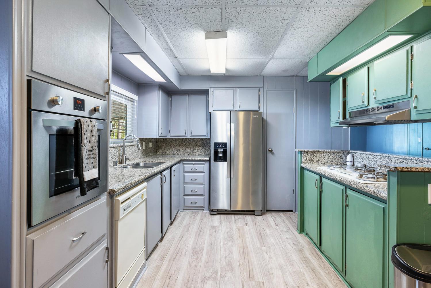 39678 Road 425B #SPC35, Oakhurst, CA 93644
