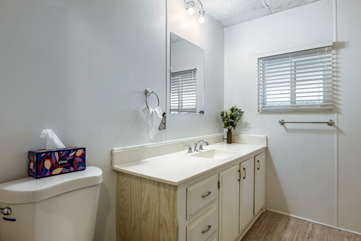 39678 Road 425B #SPC35, Oakhurst, CA 93644