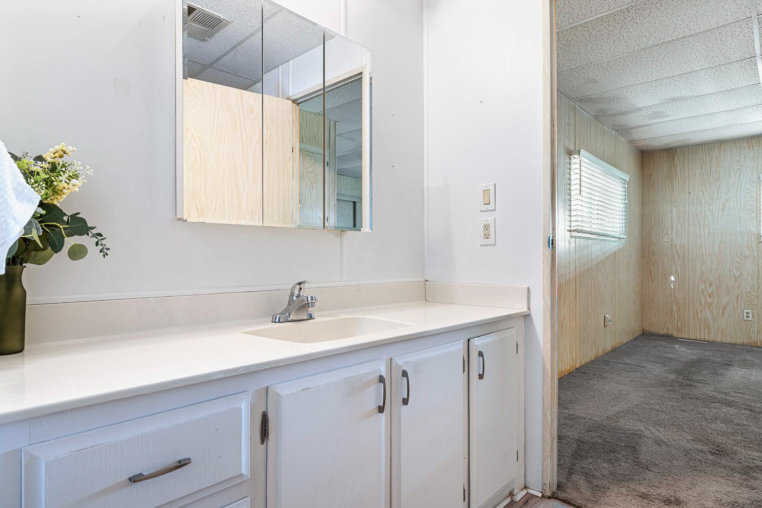 39678 Road 425B #SPC35, Oakhurst, CA 93644