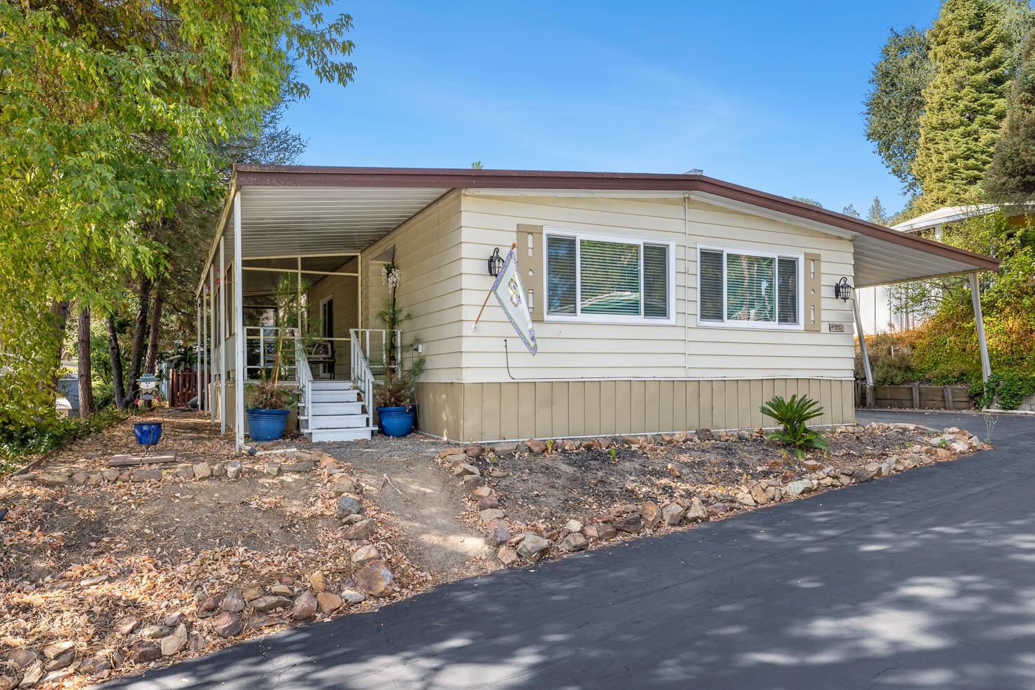 39678 Road 425B #SPC35, Oakhurst, CA 93644