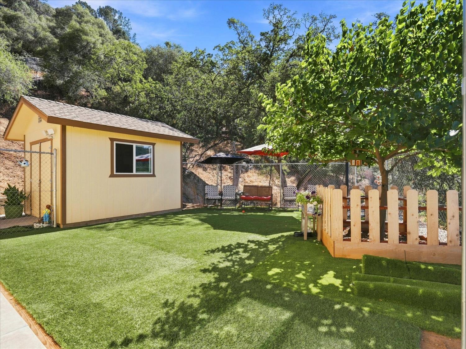 35767 Morava Rd, Coarsegold, CA 93614