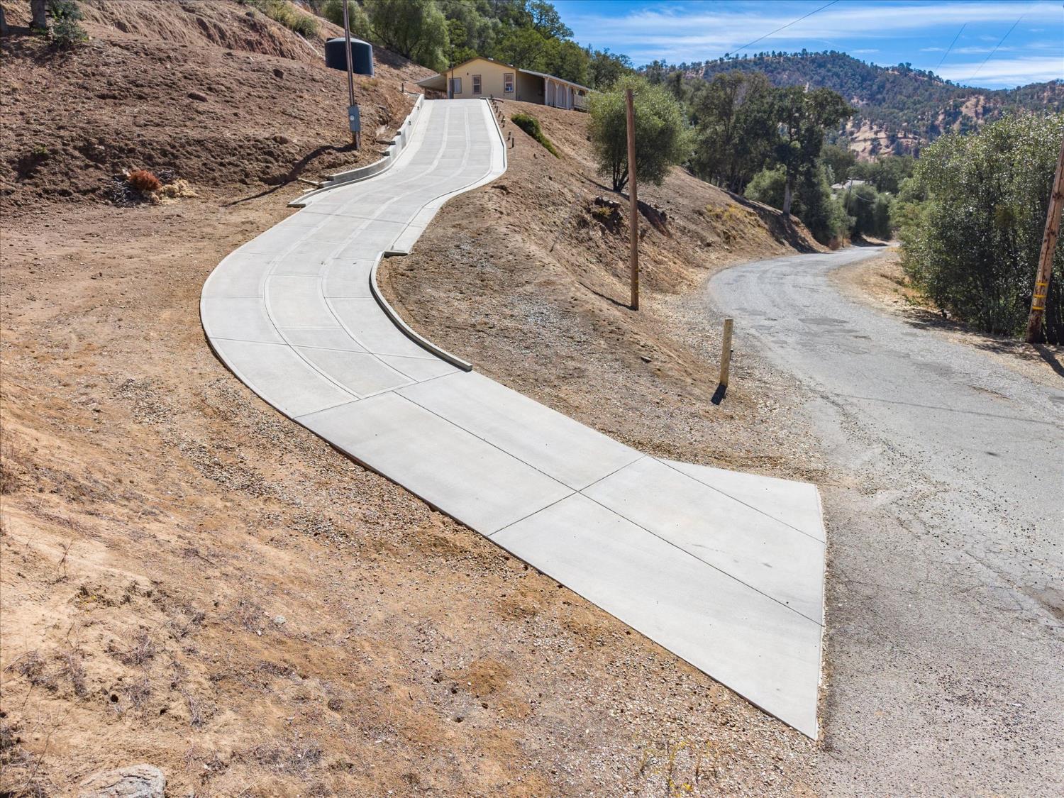 35767 Morava Rd, Coarsegold, CA 93614