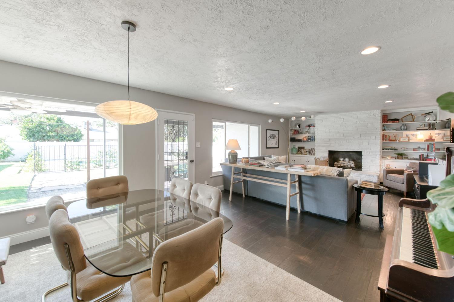 425 W Keats Ave, Fresno, CA 93704