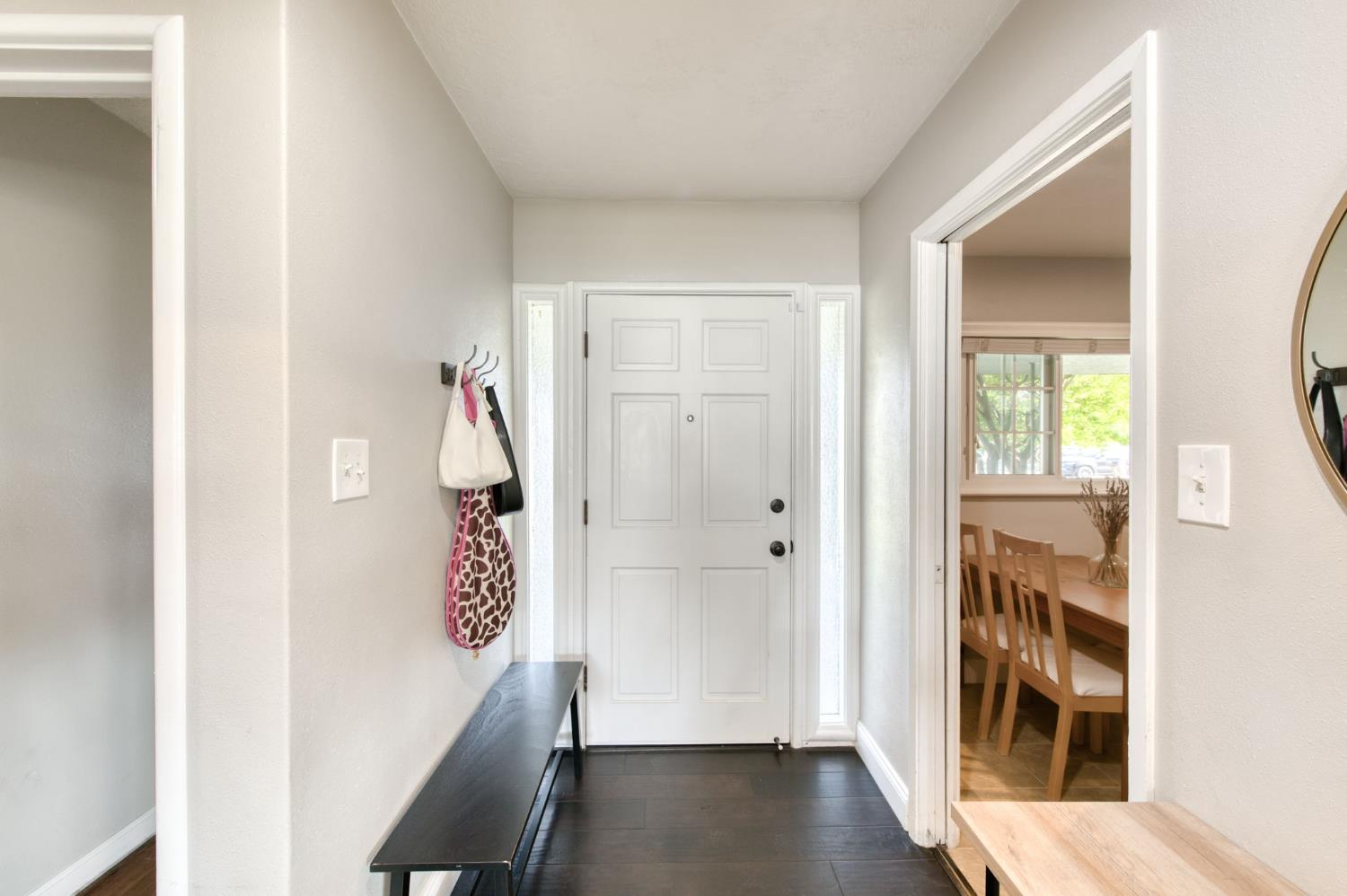 425 W Keats Ave, Fresno, CA 93704