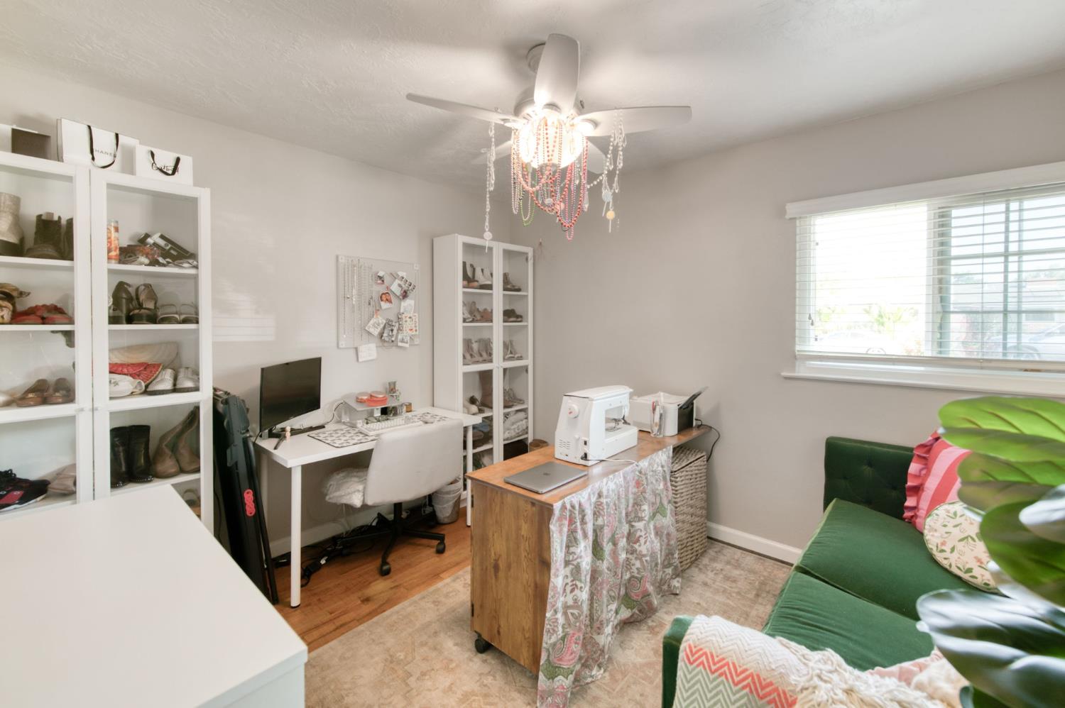 425 W Keats Ave, Fresno, CA 93704