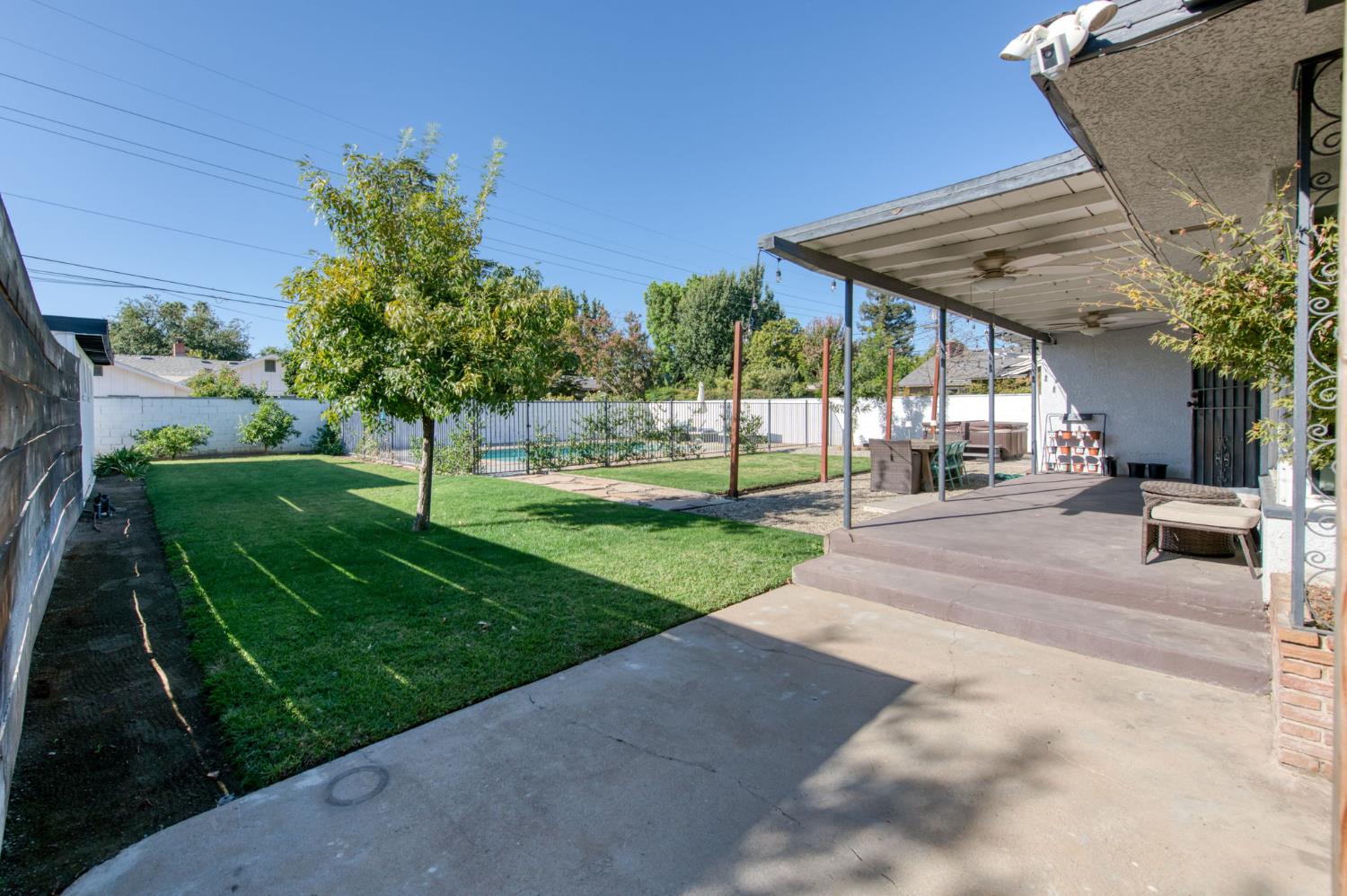425 W Keats Ave, Fresno, CA 93704