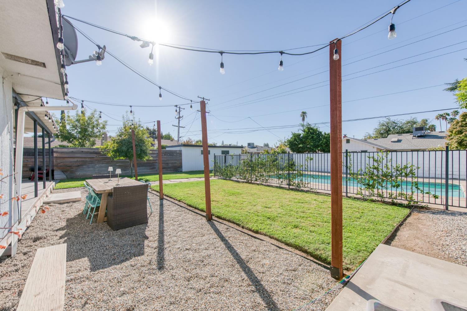 425 W Keats Ave, Fresno, CA 93704
