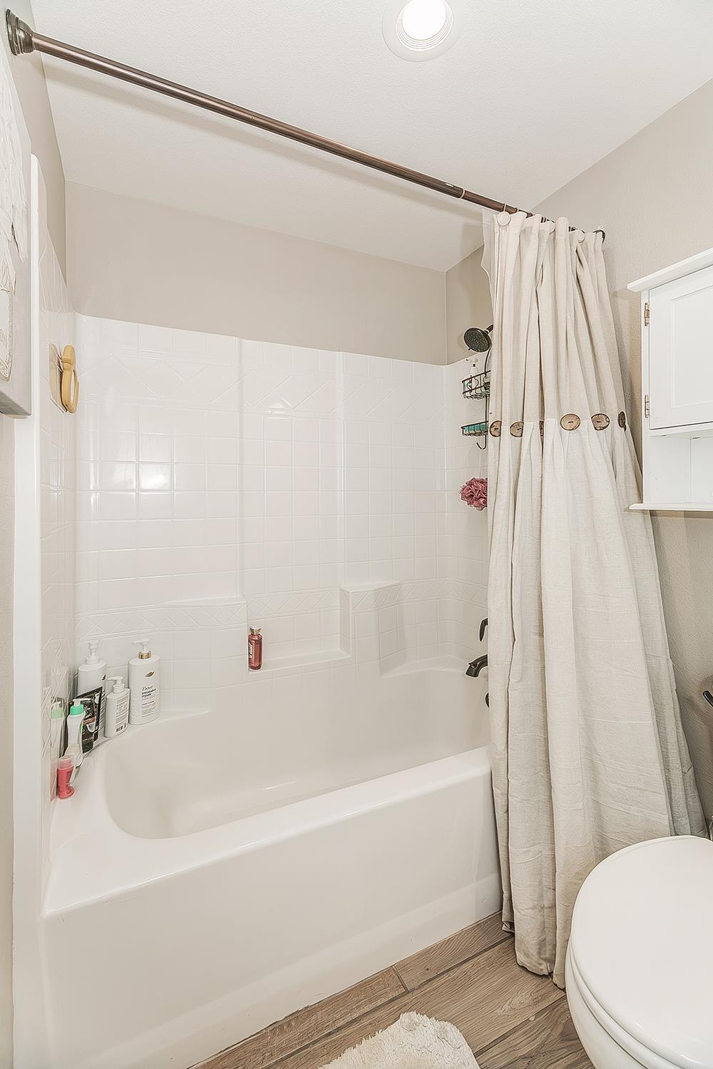4475 Crown Bluffs Dr, Madera, CA 93636