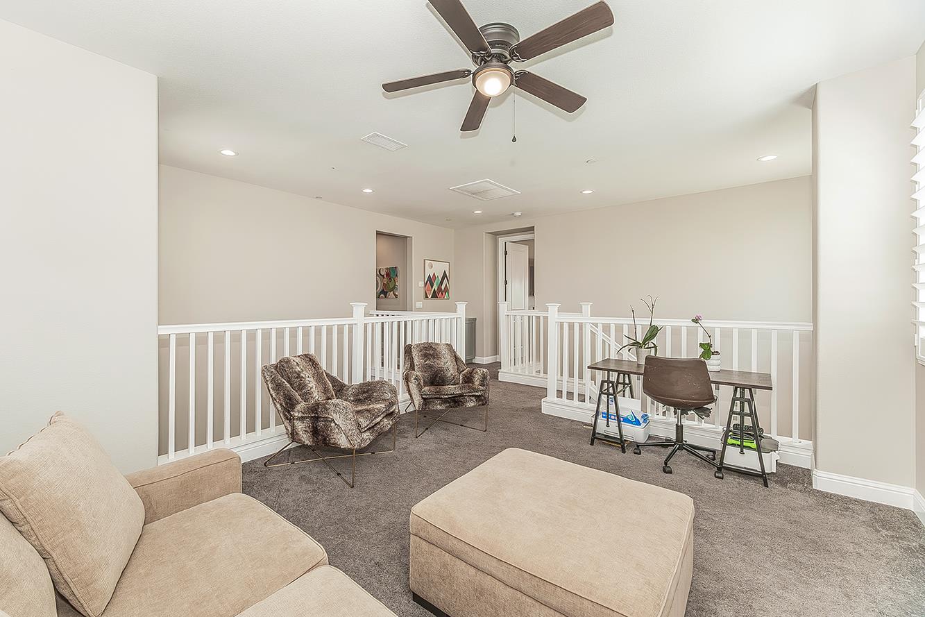 4475 Crown Bluffs Dr, Madera, CA 93636