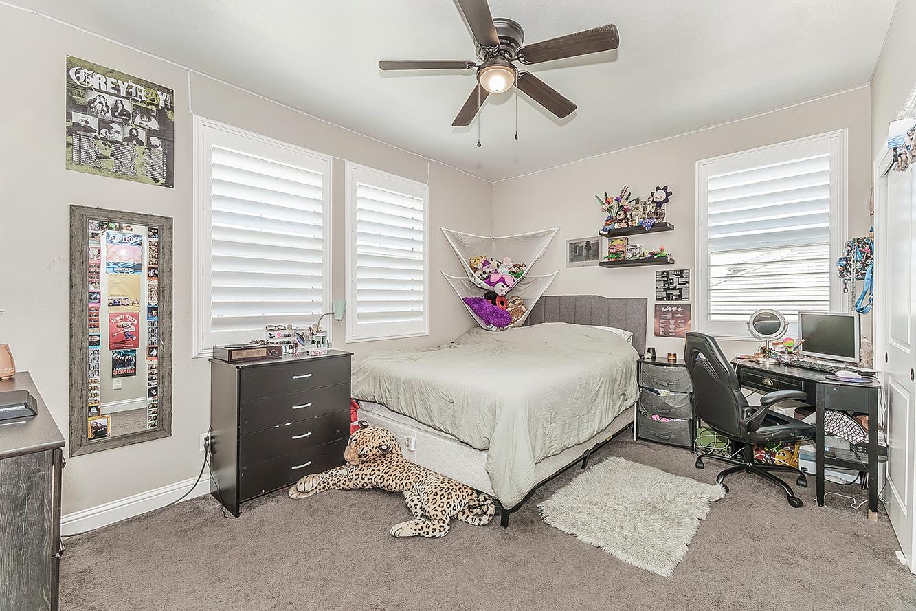 4475 Crown Bluffs Dr, Madera, CA 93636