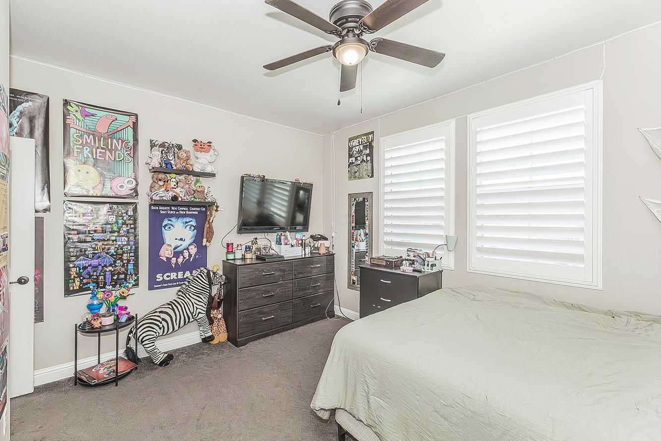 4475 Crown Bluffs Dr, Madera, CA 93636