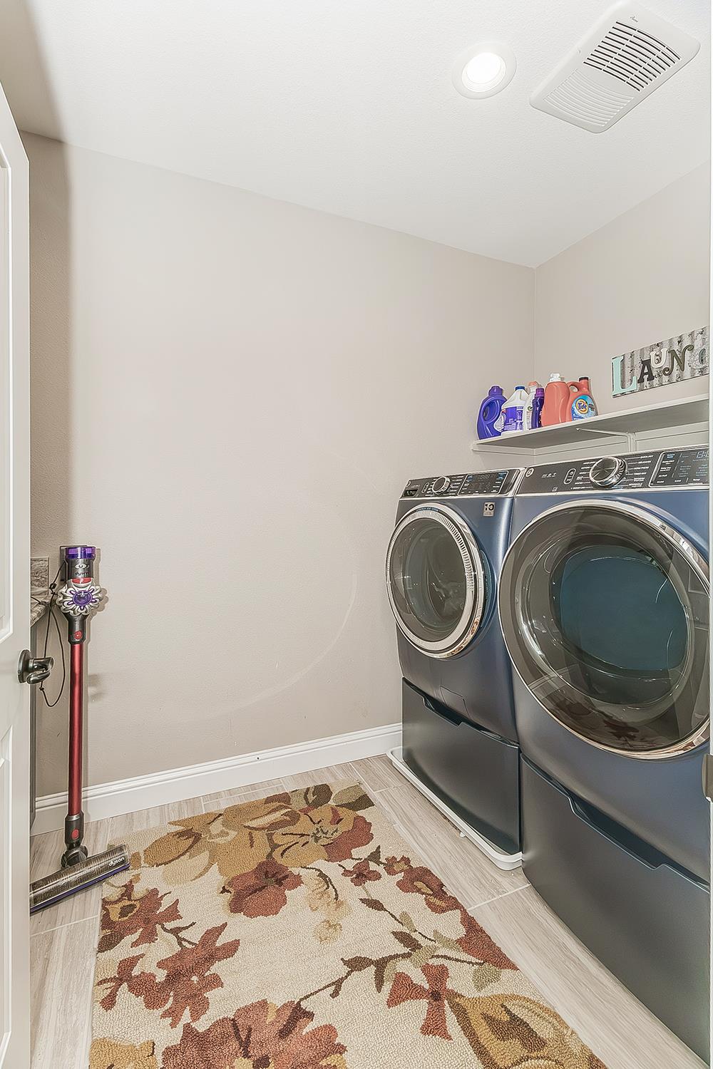4475 Crown Bluffs Dr, Madera, CA 93636