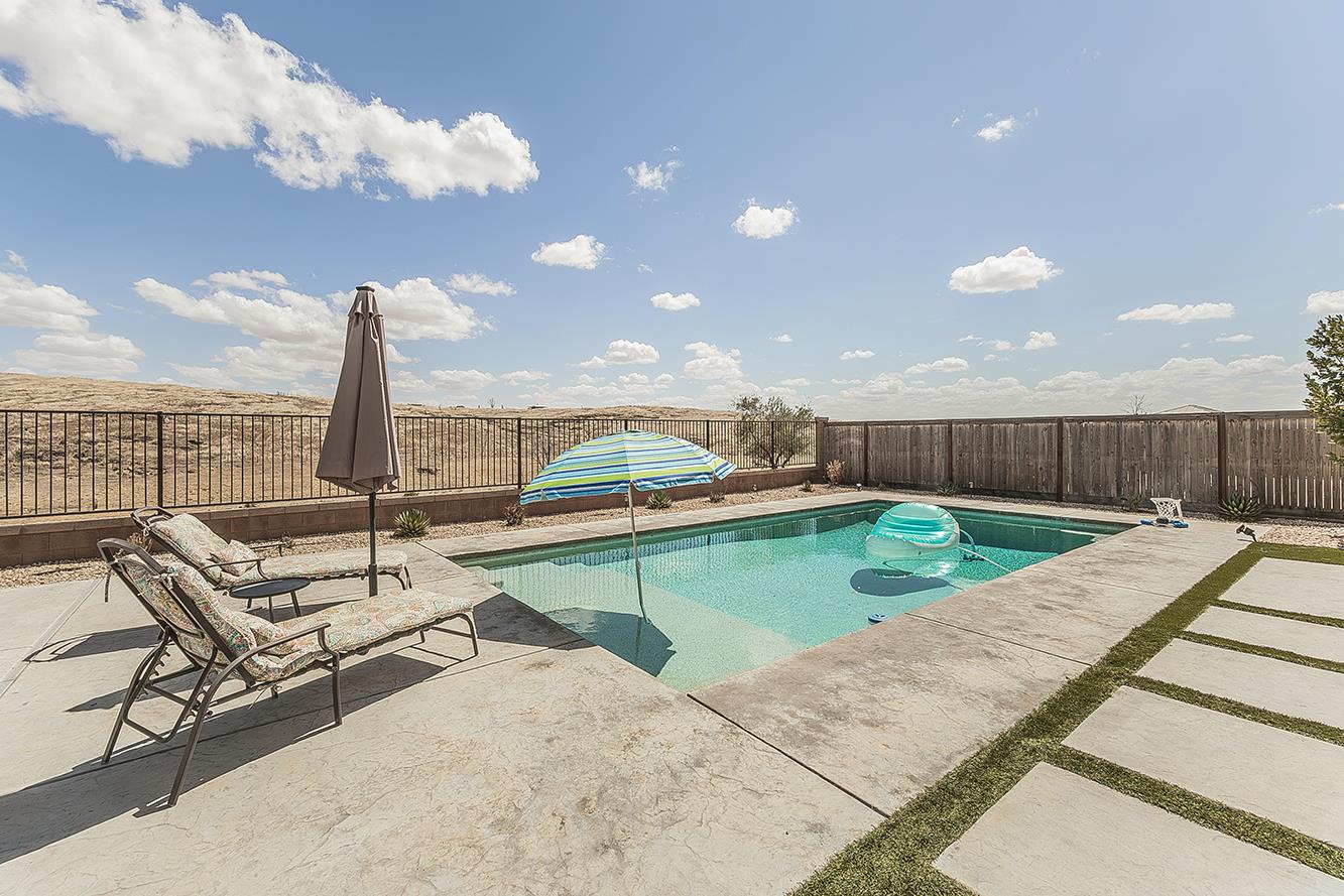 4475 Crown Bluffs Dr, Madera, CA 93636