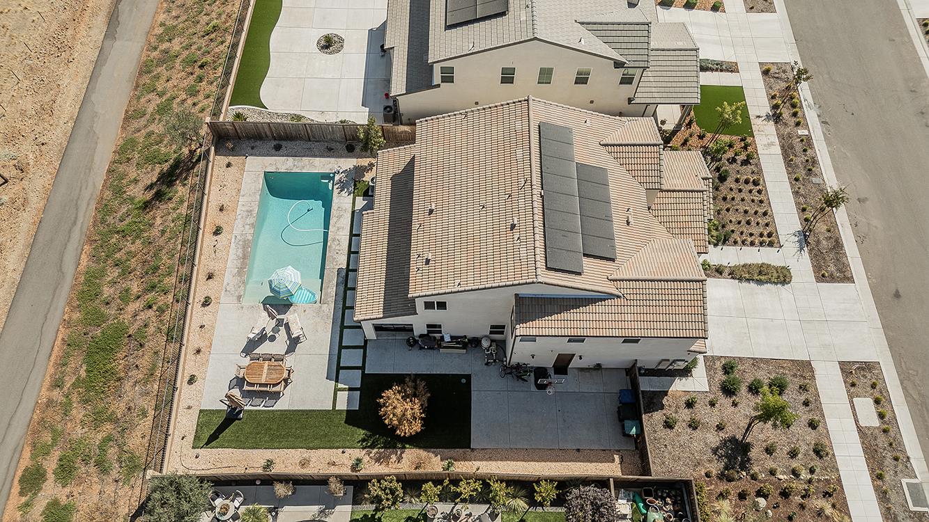 4475 Crown Bluffs Dr, Madera, CA 93636