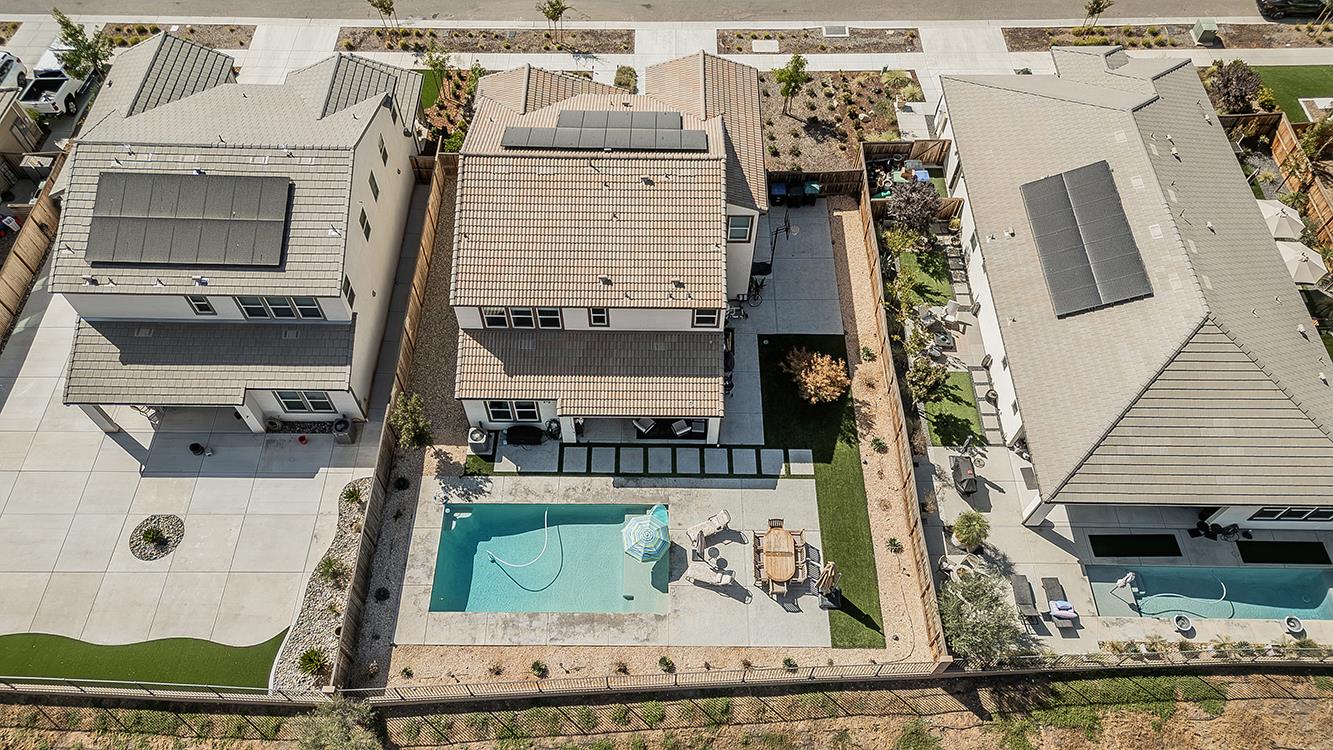 4475 Crown Bluffs Dr, Madera, CA 93636