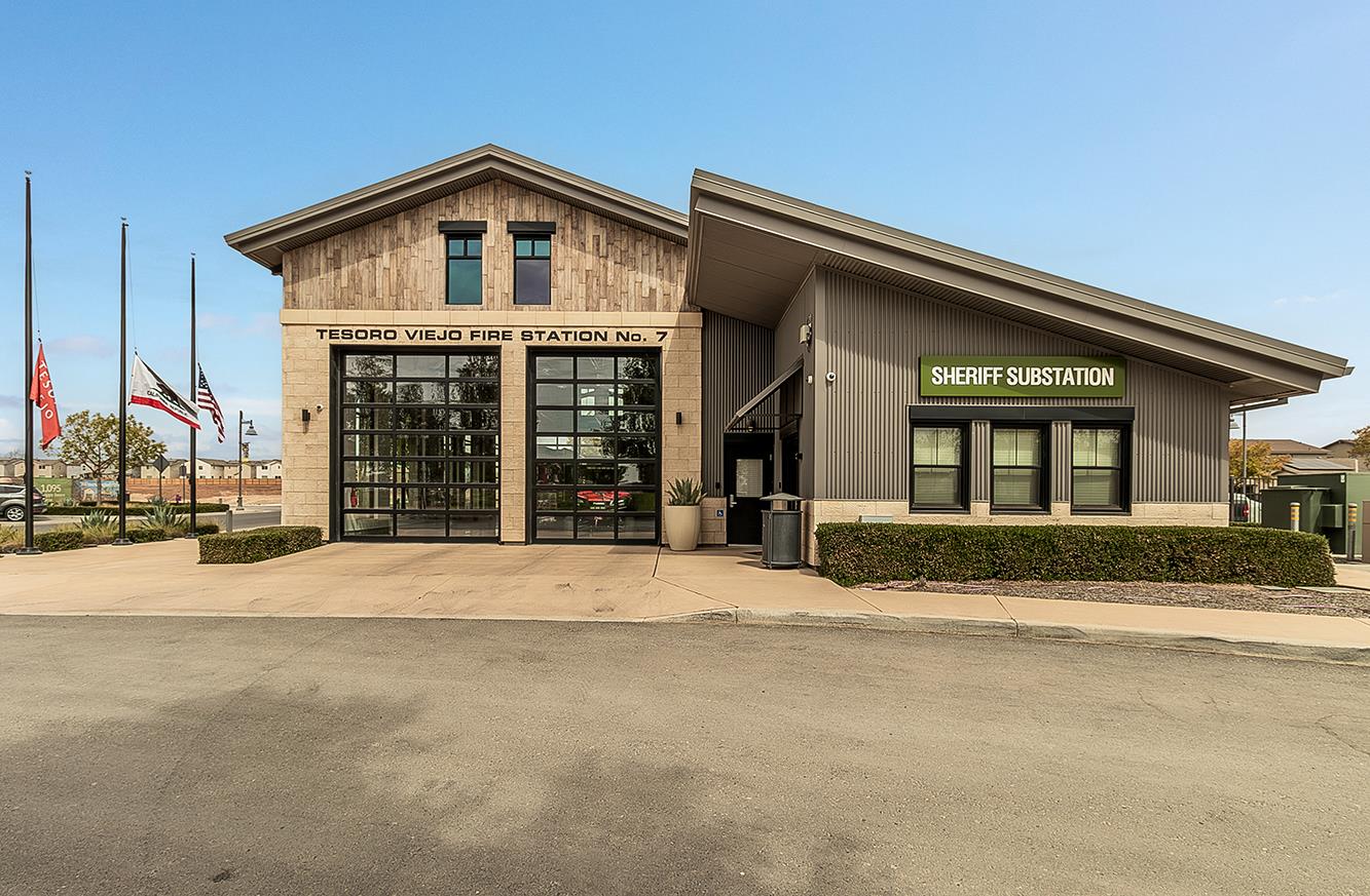 4475 Crown Bluffs Dr, Madera, CA 93636