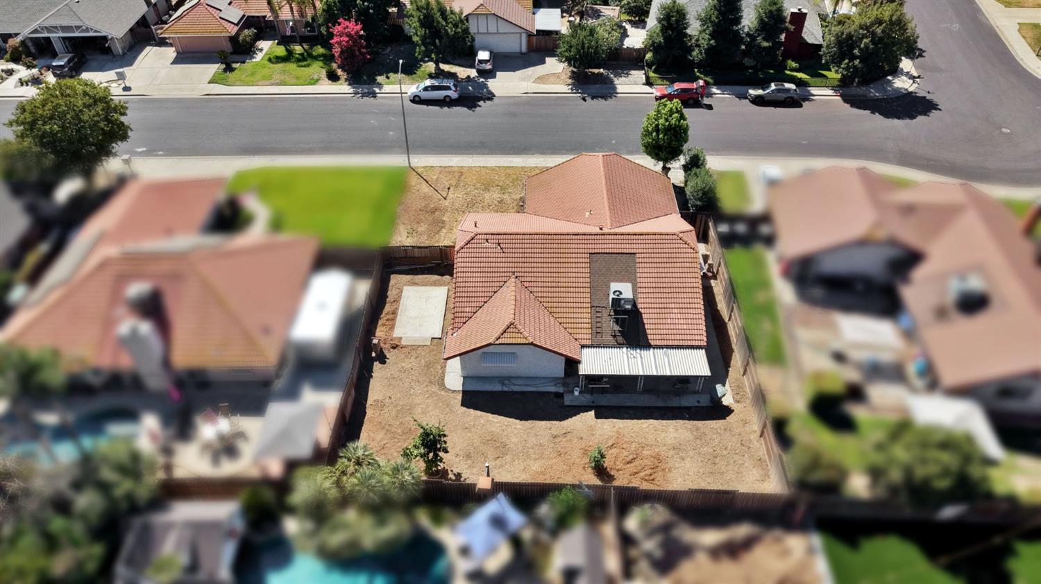 2325 Lincoln Ave, Clovis, CA 93611
